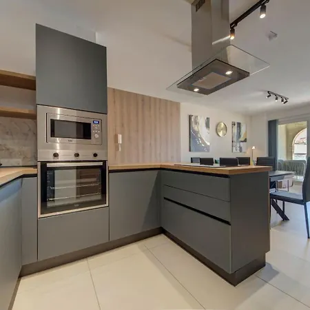 Oakville, Valley Views, Private Pool, Bbq, Games By Haven & Keys Malta דירה