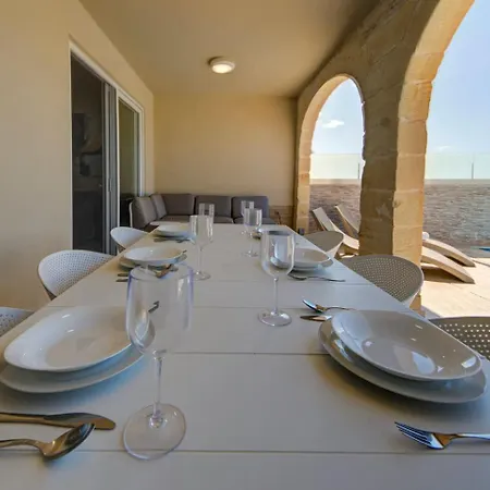 Oakville, Valley Views, Private Pool, Bbq, Games By Haven & Keys Malta דירה *