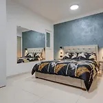 Oakville, Valley Views, Private Pool, Bbq, Games By Haven & Keys Malta *