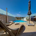 公寓 Oakville, Valley Views, Private Pool, Bbq, Games By Haven & Keys Malta *