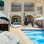 Oakville, Valley Views, Private Pool, Bbq, Games By Haven & Keys Malta 沙拉