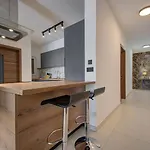 Oakville, Valley Views, Private Pool, Bbq, Games By Haven & Keys Malta 沙拉