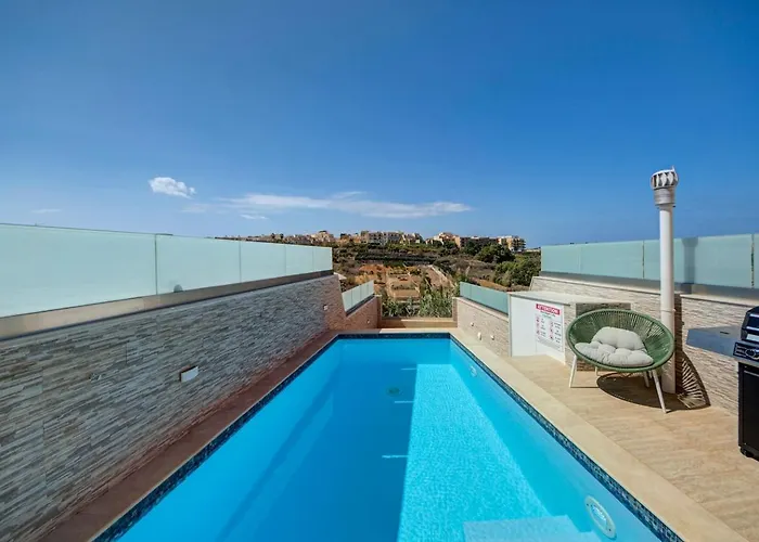 Oakville, Valley Views, Private Pool, Bbq, Games By Haven & Keys Malta *